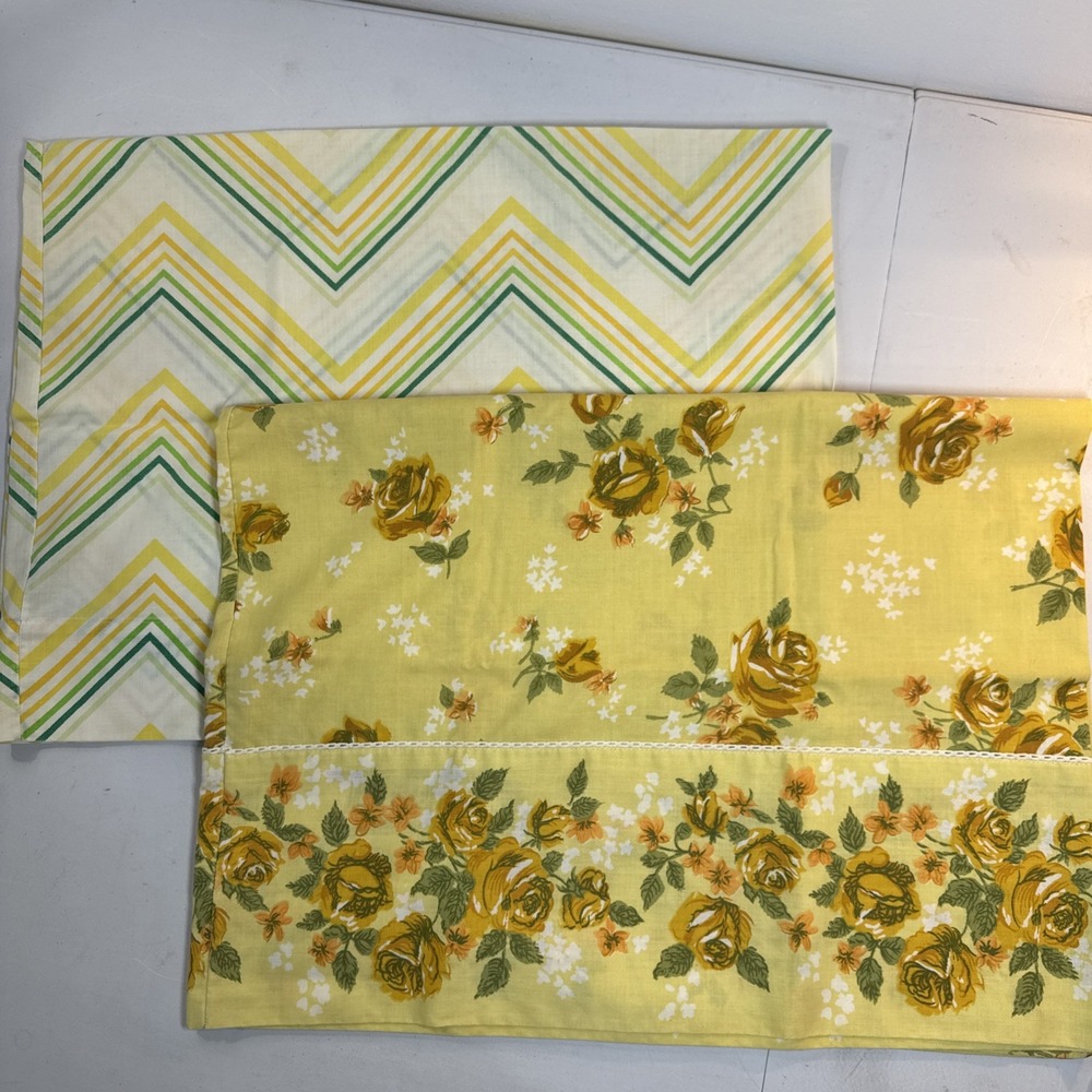 Vintage Cannon Monticello Pillowcase Set Yellow Floral Green Chevron 70s Muslin - Picture 2 of 8